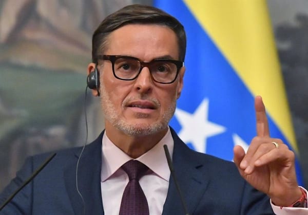 Gobierno fusionó los ministerios de Relaciones Exteriores y Comercio Exterior y designó a Félix Plasencia