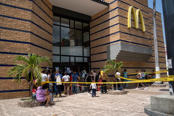 «Hospital McDonald’s» de La Guaira finalizó sus operaciones tras dos meses de los terremotos