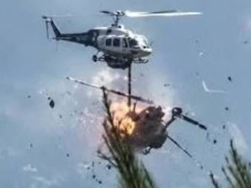 Dos helicópteros chocaron en el aire mientras combatían un incendio forestal en Grecia