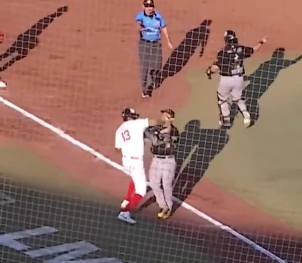 Pelotero venezolano Danry Vásquez protagoniza altercado en la Liga Mexicana de Béisbol