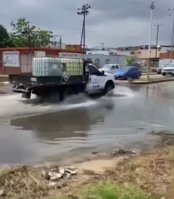 ANZOÁTEGUI | Habitantes de Barcelona denunciaron desbordamiento de aguas negras en Boyacá 5