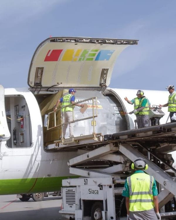 Aeropuerto de Maiquetía reactivó vuelos de carga y descarga tras paralización por terremotos