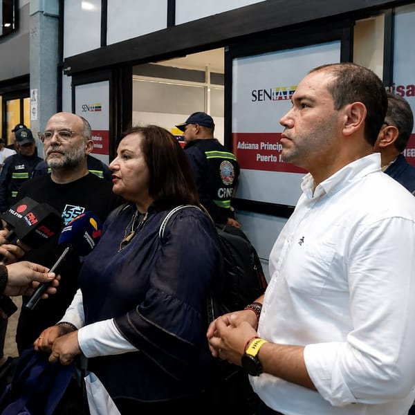 Comisión de la AN de 2015 llegó a Venezuela para sumarse al diálogo con el gobierno encargado