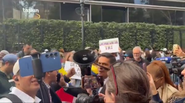 Venezolanos protestaron en Nueva York contra la presencia de Delcy Rodríguez en la ONU