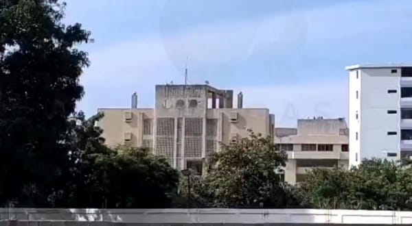 Derribaron las residencias Ávila Mar: ya son ocho las estructuras demolidas en La Guaira