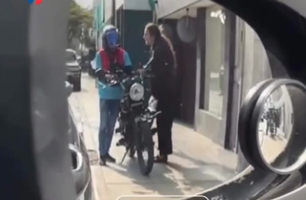 Mujer agredió a repartidor venezolano durante la entrega de un pedido en Perú