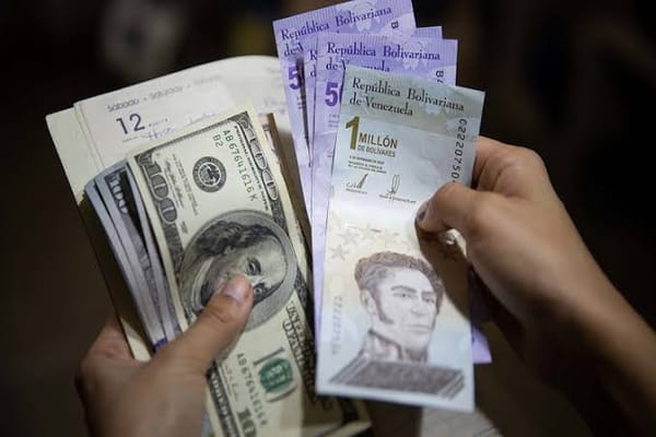 Federación de empleados públicos propone bono adicional de $300 en aguinaldos