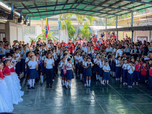 SUCRE | Cumaná dio inicio al año escolar 2026-2027 con actos de bienvenida