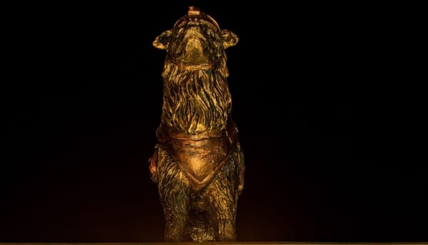 Develaron una estatua honor a Tsunami, el héroe canino de los terremotos del 24 de junio, en Maracaibo