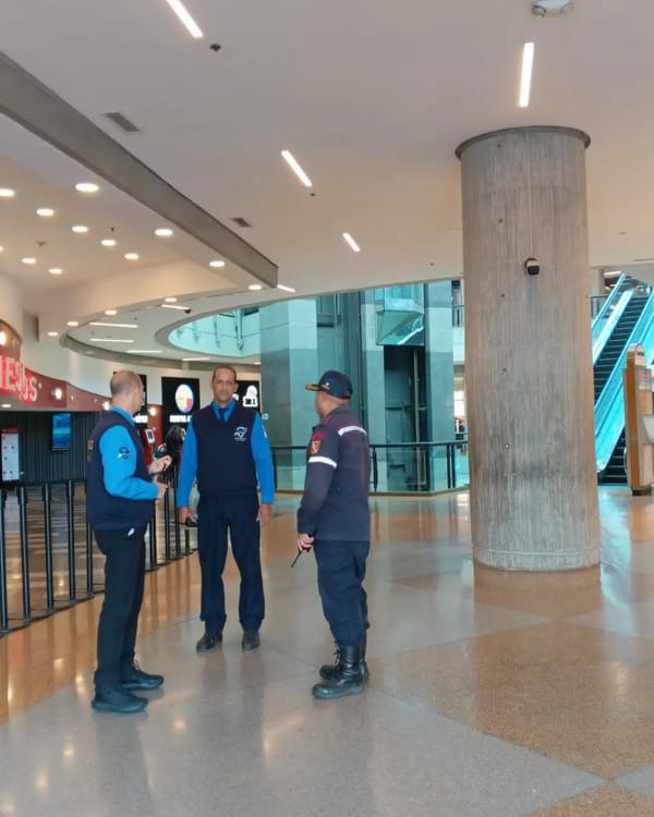 Hombre murió tras caer desde un piso alto en el Sambil La Candelaria de Caracas