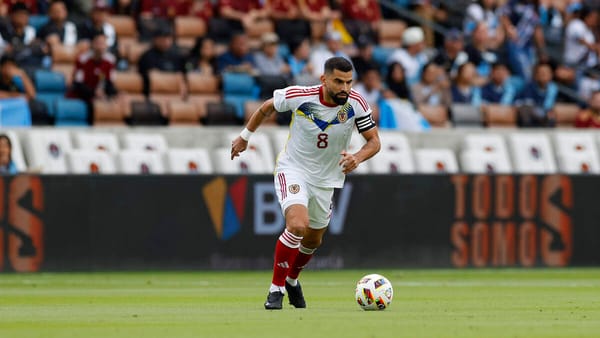 «Gracias por tanto»: Tomás Rincón anunció su retiro del fútbol profesional tras 20 años de carrera
