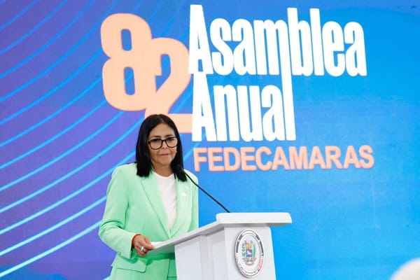 Delcy Rodríguez descartó dolarizar la economía y anunció reforma tributaria
