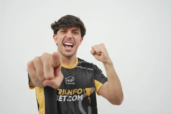 Triunfobet.com ficha a Jon Aramburu como embajador del Team Triunfador