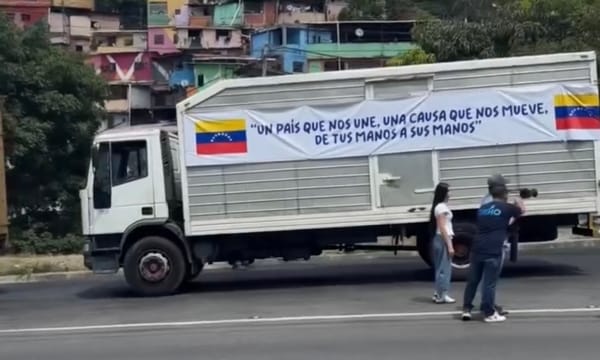 Surthycooks entregó siete camiones con ayuda humanitaria para afectados en La Guaira