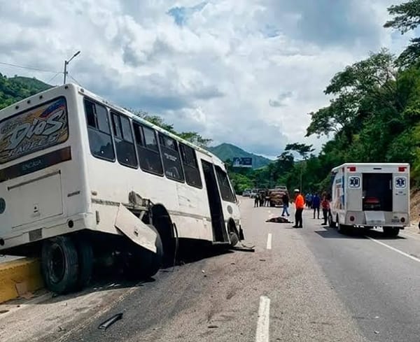 Muere una profesora y ocho alumnos resultan heridos en accidente escolar en Aragua