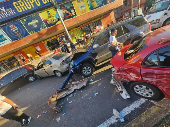 Accidente de tránsito múltiple se registró cerca del Hospital Universitario de Maturín