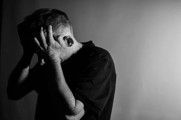 Tasa de suicidios en Venezuela aumentó de 3,2 a 6,9 desde 2015, según expertos