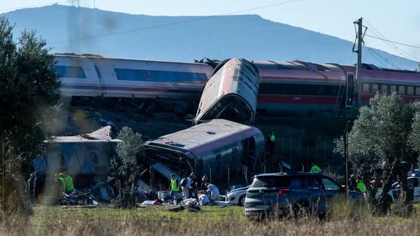 Choque de trenes en España dejó al menos 30 muertos y 80 heridos