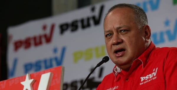 Cabello anunció un plazo de 60 días para desocupar centros de reclusión preventiva