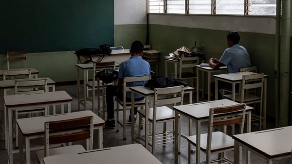 Maduro anunció retorno a clases presenciales en octubre
