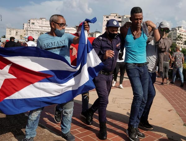 Dimitió viceministro del Interior de Cuba por desacuerdos con uso de fuerza contra manifestantes