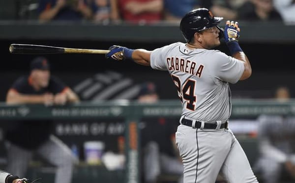 Miguel Cabrera conectó su jonrón número 499