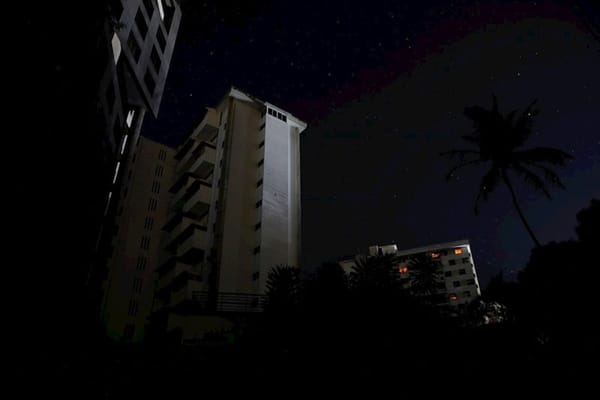 Caracas | Habitantes de El Paraíso denunciaron que tienen más de un día sin servicio eléctrico