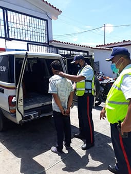 Violó a su hija durante un año hasta que la embarazó a los 13