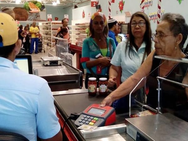 Monagas | Comerciantes denunciaron falta de dispositivos biopago del BDV en la entidad