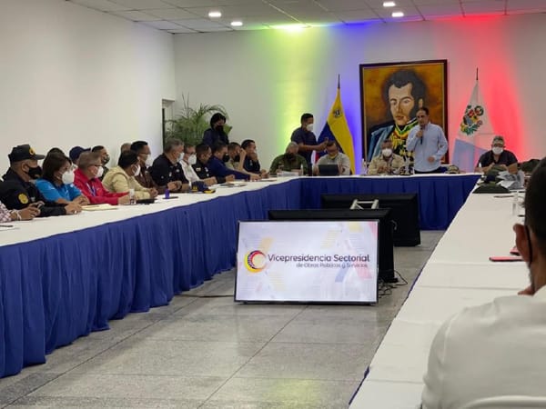 Vicepresidencia de Obras Públicas y servicios se desplegó en Sucre