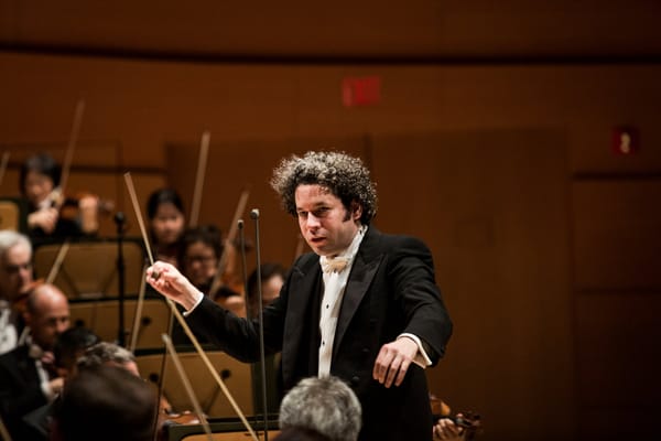 "Symphony", de Gustavo Dudamel, ganó un premio Thea Award