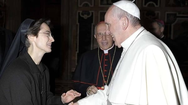 Por primera vez en la historia el Papa nombra a una mujer como "Número dos" del vaticano
