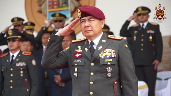 Gobierno ecuatoriano designó un nuevo jefe militar tras motón en Guayaquil
