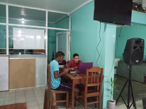 Sucre | Habitantes de Güiria pagan dos bolívares por una hora de WiFi