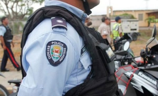 Cayó policía vendiendo uniformes a delincuentes en Anzoátegui