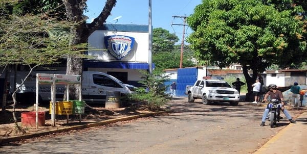 Encontrada mujer enterrada en el patio de su casa