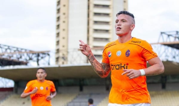 Detuvieron al futbolista Charlis Ortiz por agredir a un vigilante en El Tigre