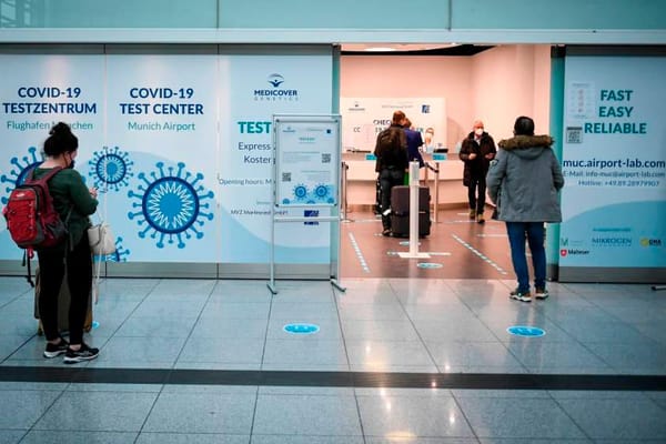 OMS afirmó que aún no se registran mueres por la variante Ómicron