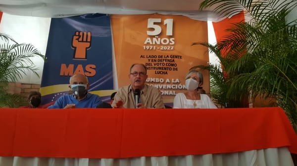 Felipe Mujica: En 2022 la oposición debe ir al reencuentro