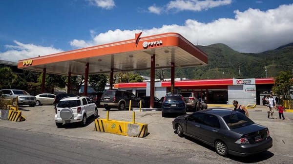 Fiscalía habilita línea telefónica para recibir denuncias sobre tráfico de combustible