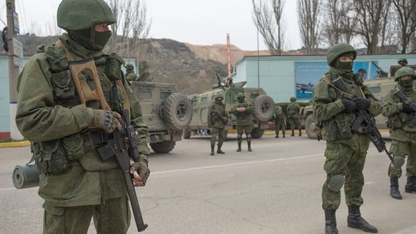 Rusia retiró sus tropas en Crimea y culminó sus maniobras militares