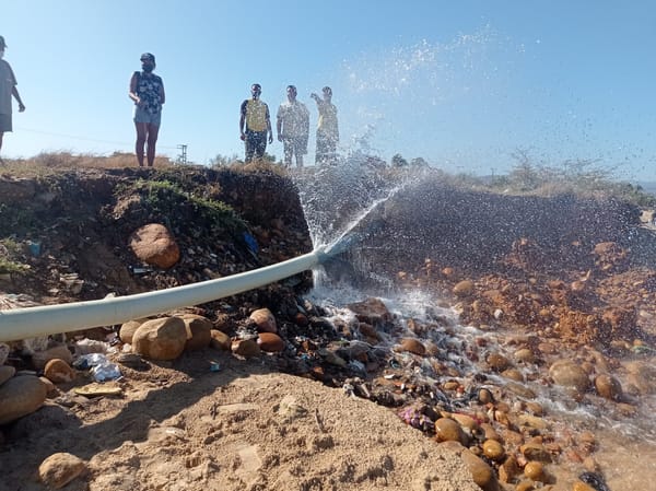 Sucre | Habitantes exigen a Hidrocaribe la reparación de un tubo de agua potable en San Luis 