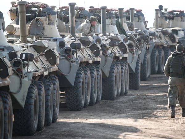 Rusia se niega a retirarse de la frontera con Ucrania