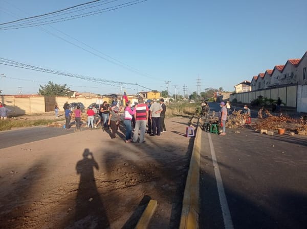 Sucre | Dos urbanismos cumaneses protestaron por falta de agua desde hace cuatro años