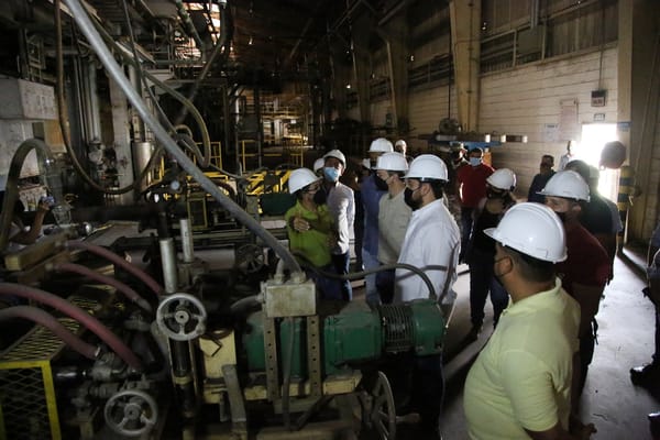 Monagas | Ministro de Industrias y el gobernador Luna supervisaron instalaciones de VenVidrio