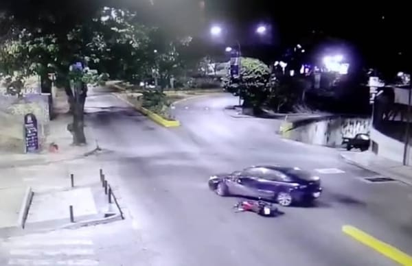 Conductor se dio a la fuga tras arrollar a un motorizado en en el Hatillo
