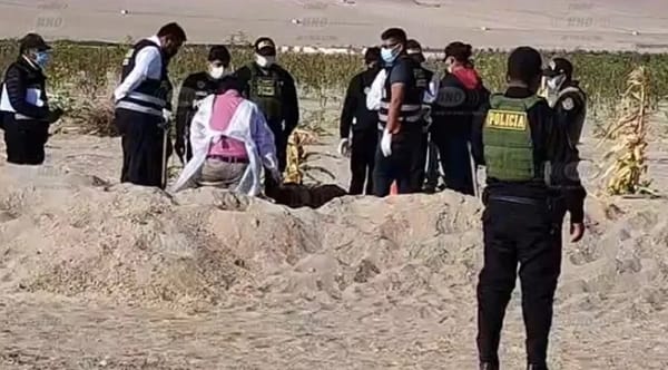 Desenterraron cadáveres de dos venezolanos en el desierto de Perú