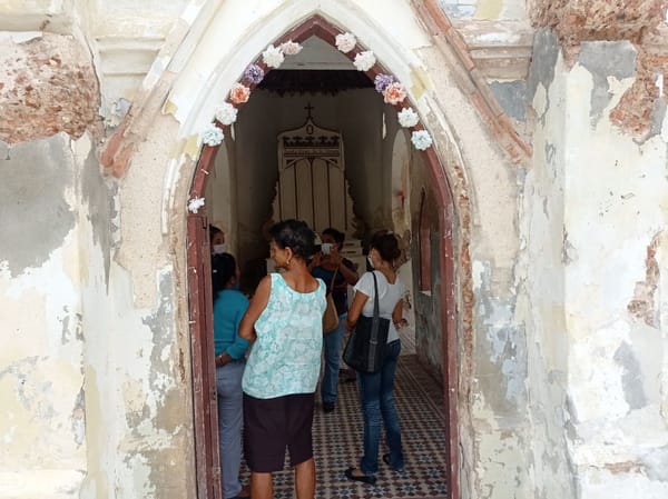 Vecinos de Cruz de la Unión piden rehabilitación para la capilla del sector