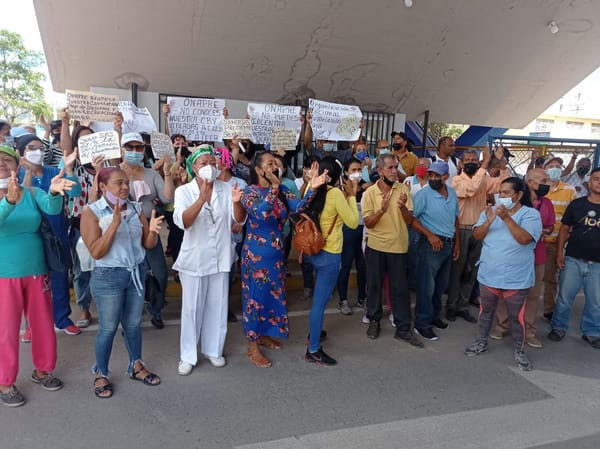 Trabajadores de la salud en Sucre exigen respeto a sus derechos laborales