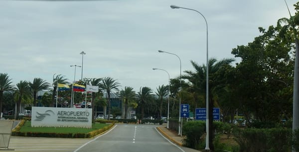 Usuarios del aeropuerto Santiago Mariño denunciaron fallas en los servicios de agua y luz
